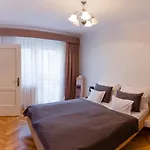 Πανσιόν Aurora Vendeghaz