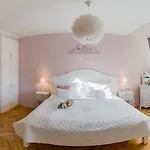Πανσιόν Aurora Vendeghaz
