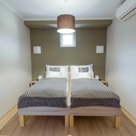 Konukevi Aurora Vendeghaz 4*