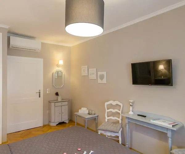 게스트하우스 Aurora Vendeghaz Hévíz