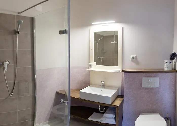 Aurora Vendeghaz Gasthof 4*