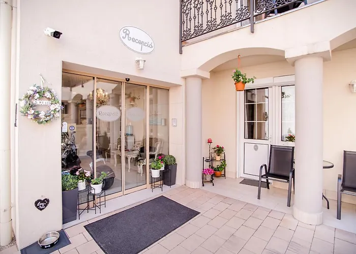 게스트하우스 Aurora Vendeghaz